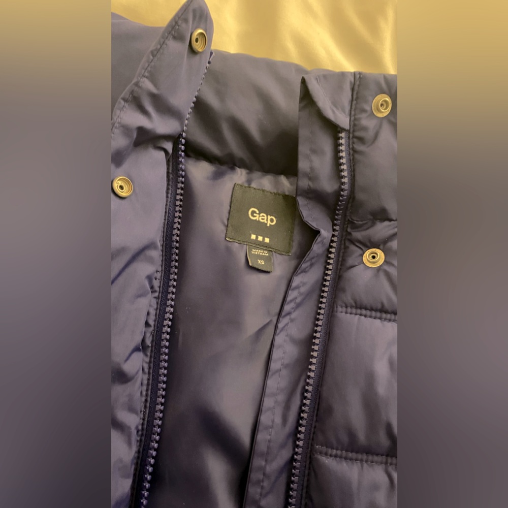 Gap Puffer Vest - Picture 5 of 5